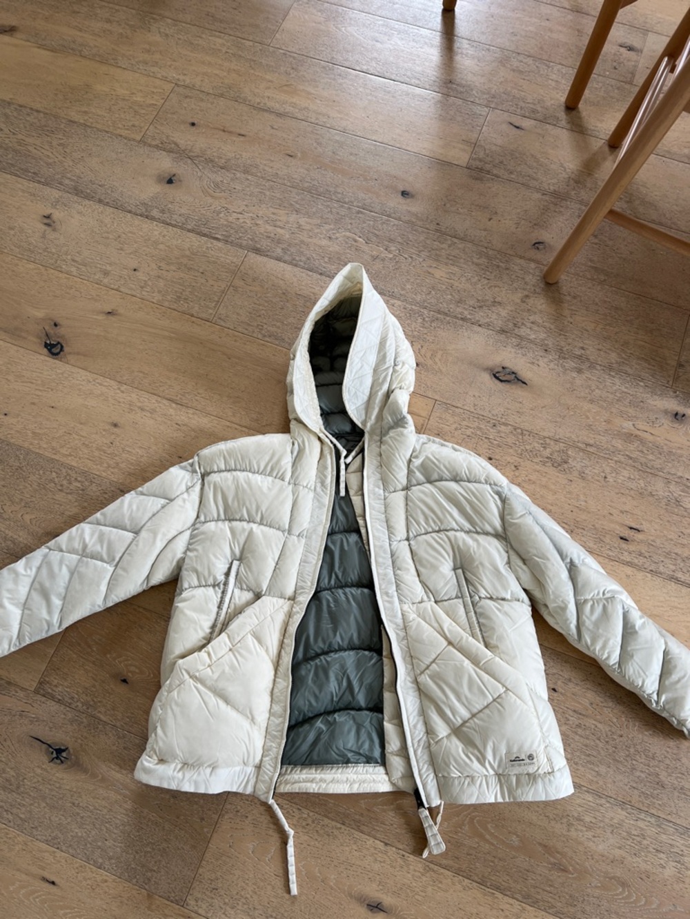 Kathmandu Kids Hooded Puffer Jacket in Cream with Gray Lining